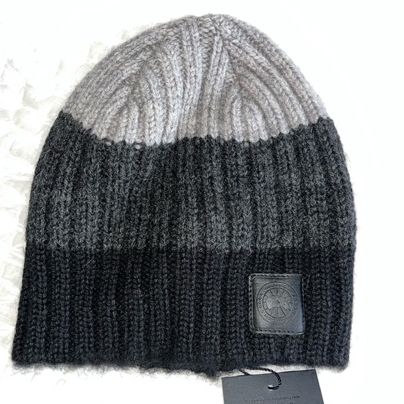 Canada Goose Men’s Block Rib Slouch Hat - Picture 3 of 3